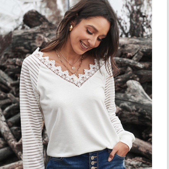 Sexy V-Neck White Top w/Opaque Striped Sleeves! - Picture 3 of 9